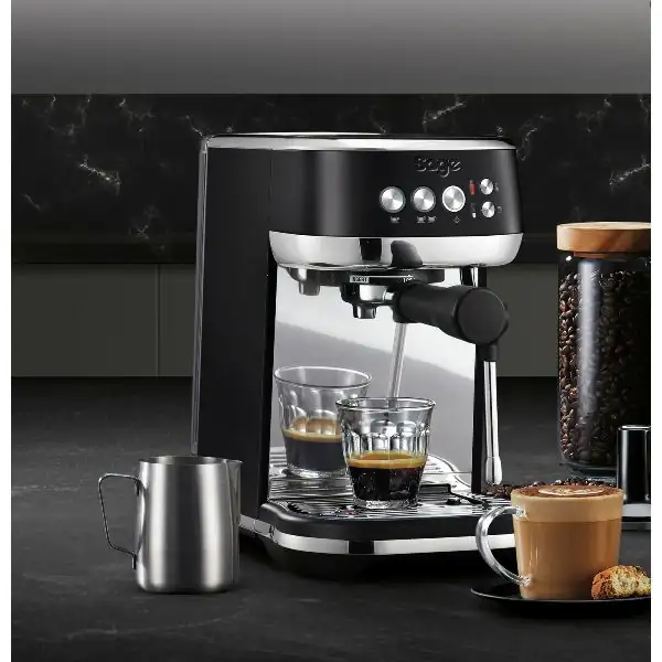 https://ewpsimply.blob.core.windows.net/ewpsimply/The%20Cafe%20&%20Objets/SAGE%20APPLIANCES/Cafe%20et%20expresso/Machines%20%C3%A0%20expresso/bambino%20plus/Noire/9312432031882_3_600.jpg